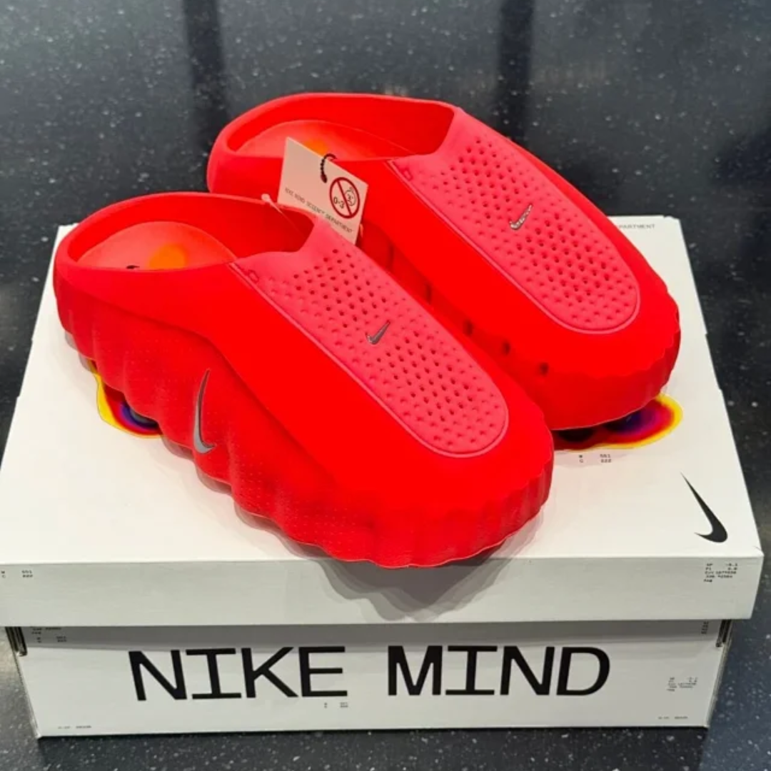 Nike Mind 001 Slide Solar Red