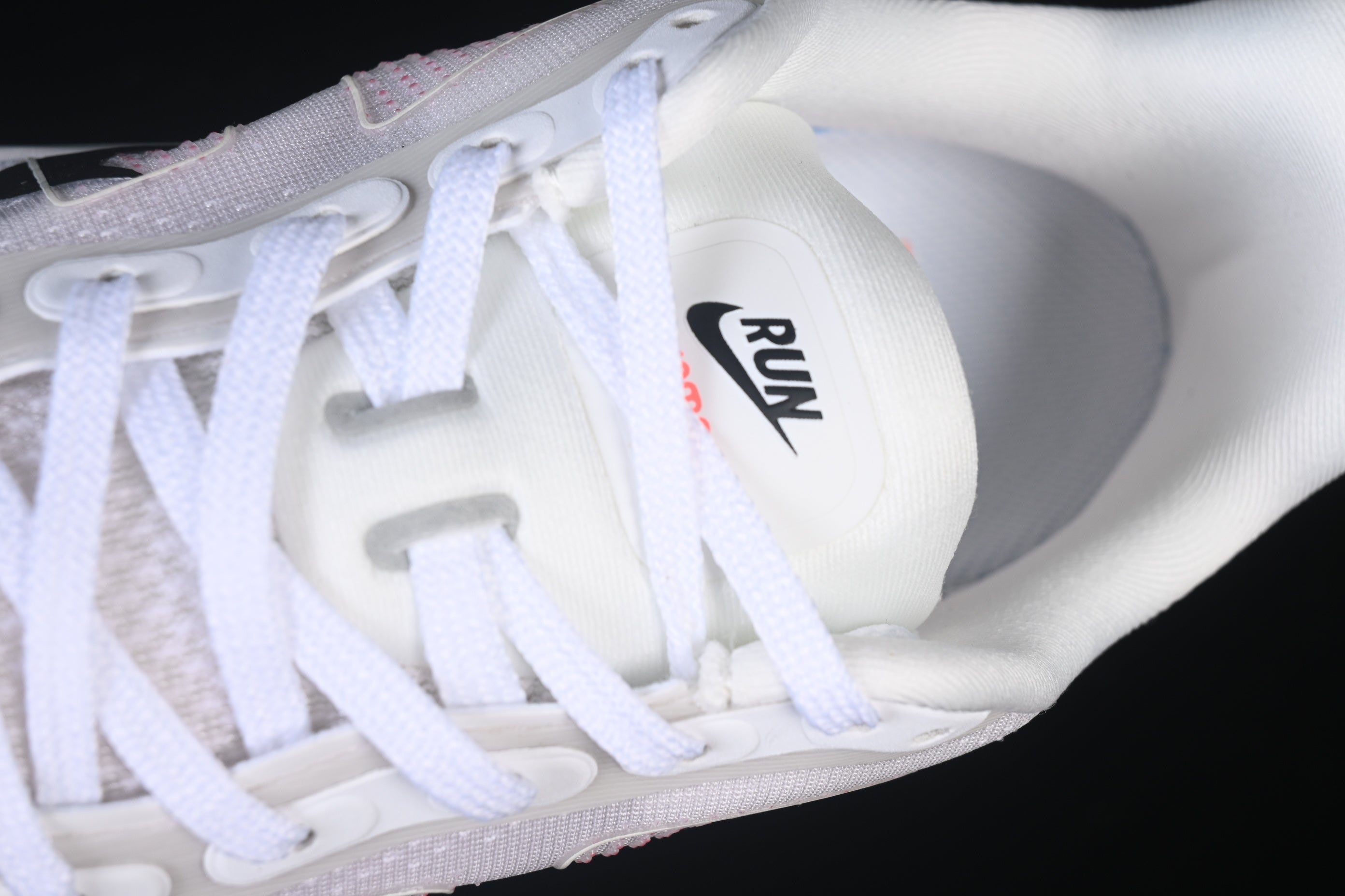 Nike Vomero Premium White Bright Crimson