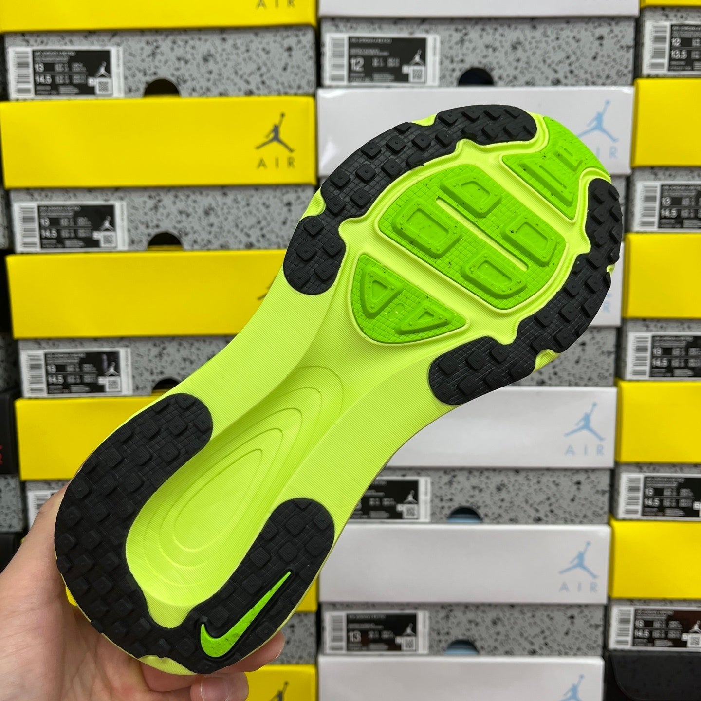 Air Zoom Vomero 18 Eletric Green