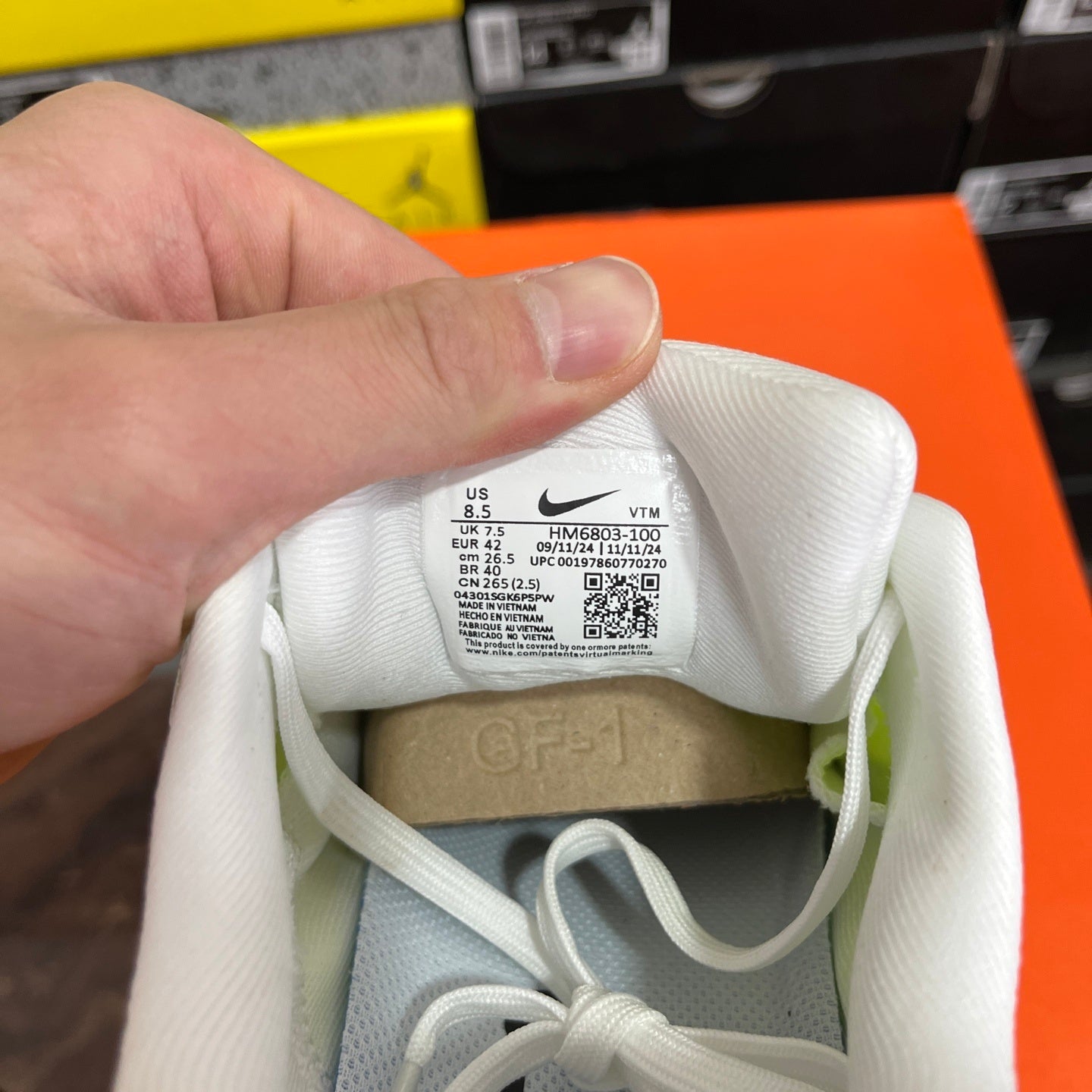 Air Zoom Vomero 18 Eletric Green