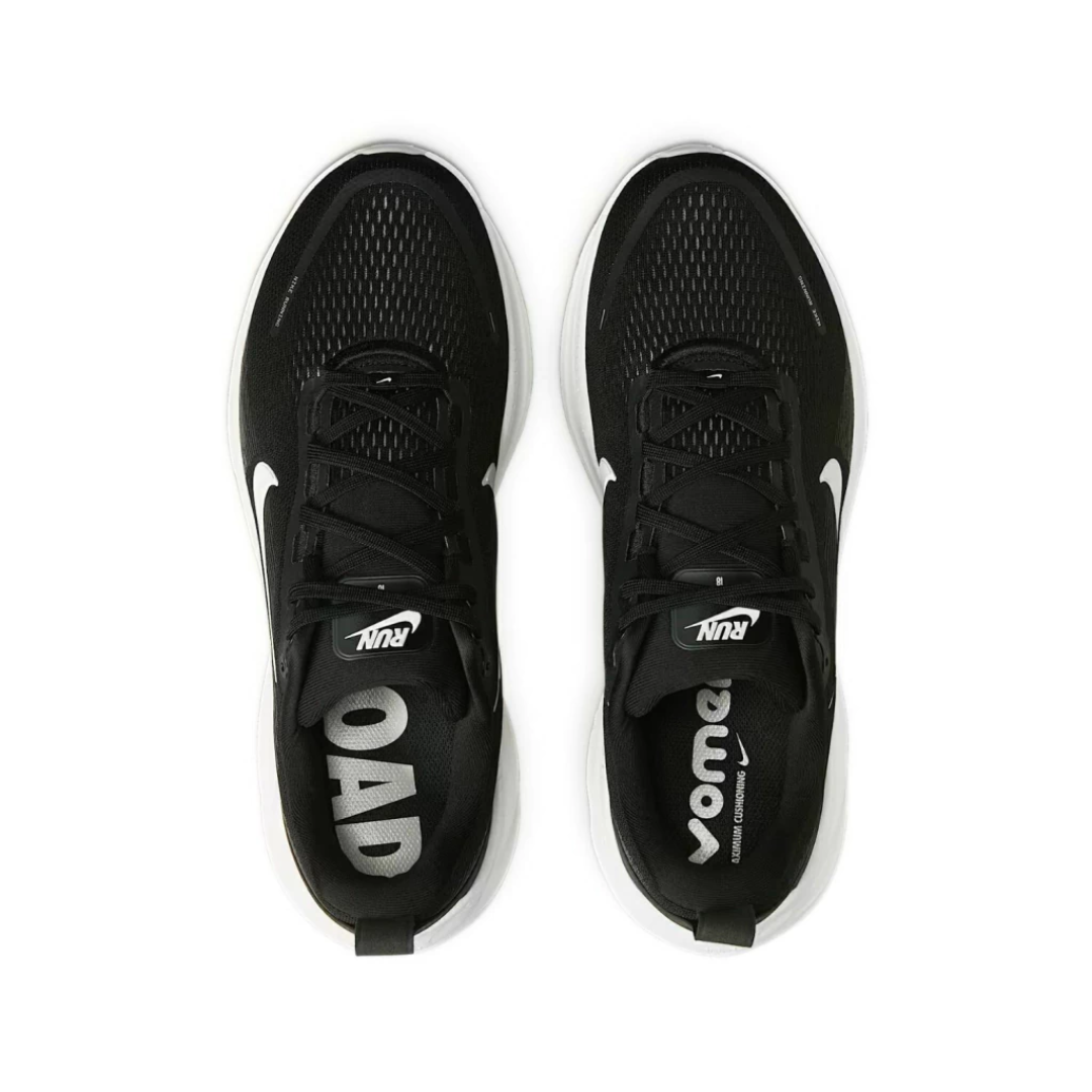 Air Zoom Vomero 18 Black and White