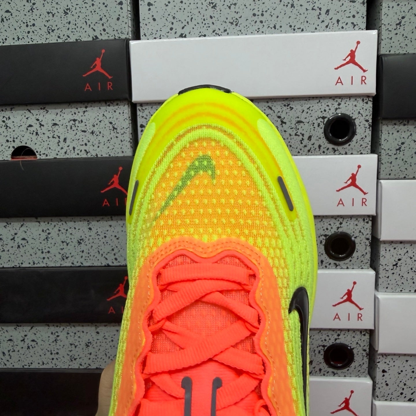 Air Zoom Vomero Plus Bright Mango