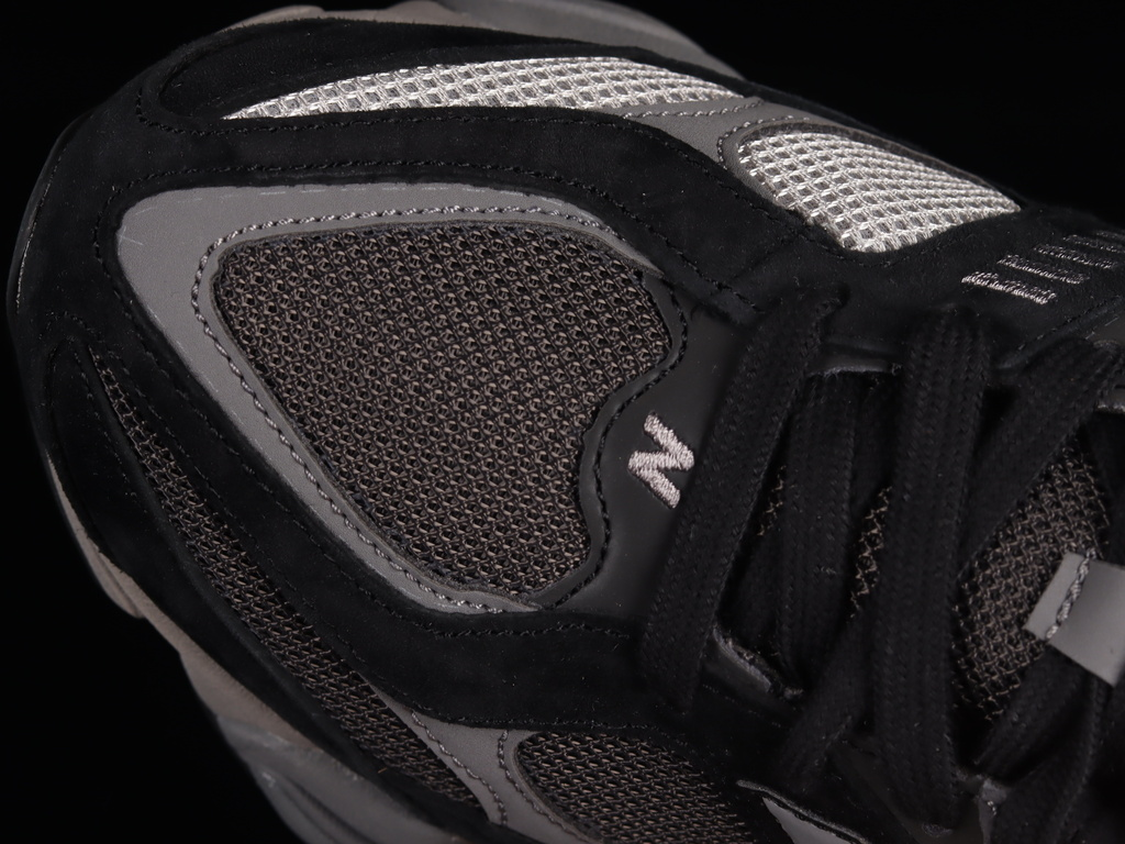 New balance 9060 black & castlerock