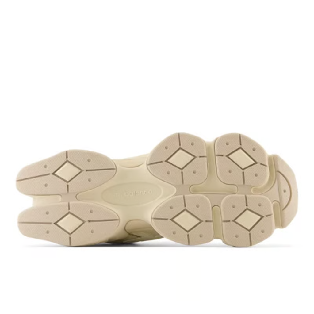 New Balance 9060 turtledove & black